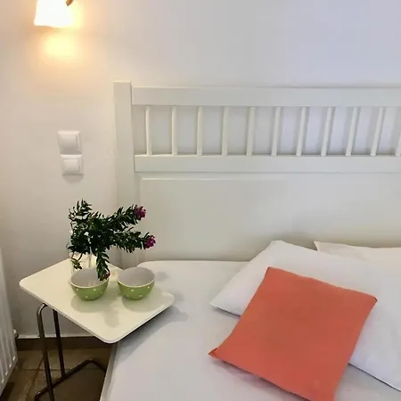 Mykonos Dot - The Villa Agios Ioannis Diakoftis