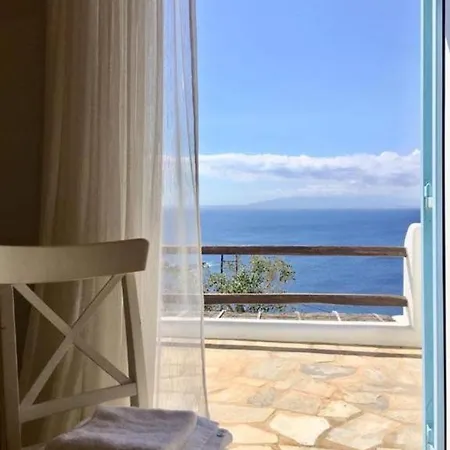 Vila Mykonos Dot - The Agios Ioannis Diakoftis