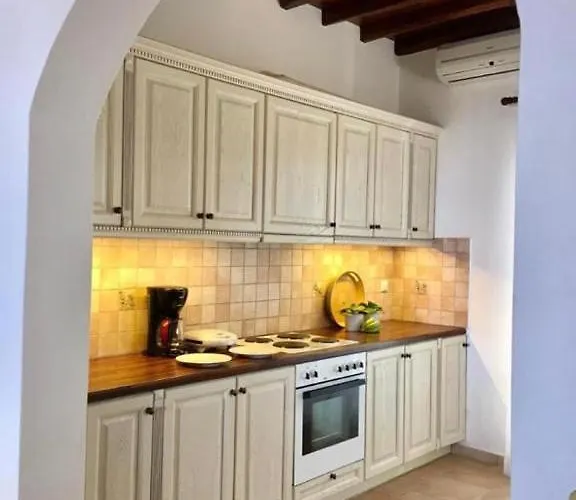 Mykonos Dot - The Βίλα Agios Ioannis Diakoftis