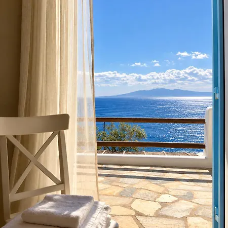 Mykonos Dot - The * Agios Ioannis Diakoftis